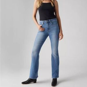Levi’s 726 High-Rise Flare Jeans – Women’s Size 27